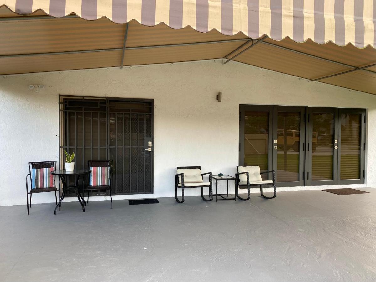 Lyz Miami Hotel Coral Gables Bagian luar foto